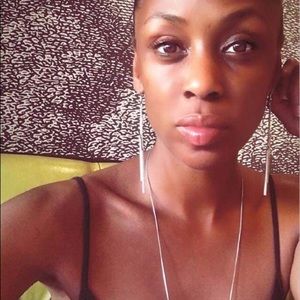 Meet your Posher, Nadia